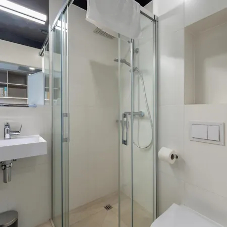 Ksiazka Do Poduszki - 250 Metrow Do Bulwarow Wislanych - Dream Apartment *