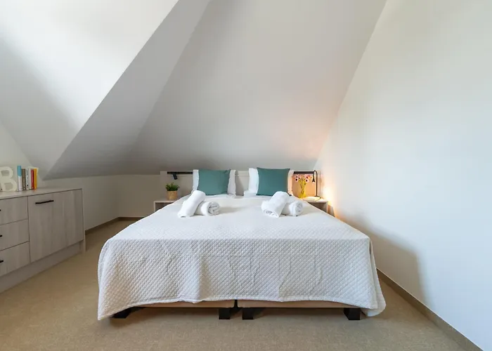 Lejlighed Ksiazka Do Poduszki - 250 Metrow Do Bulwarow Wislanych - Dream