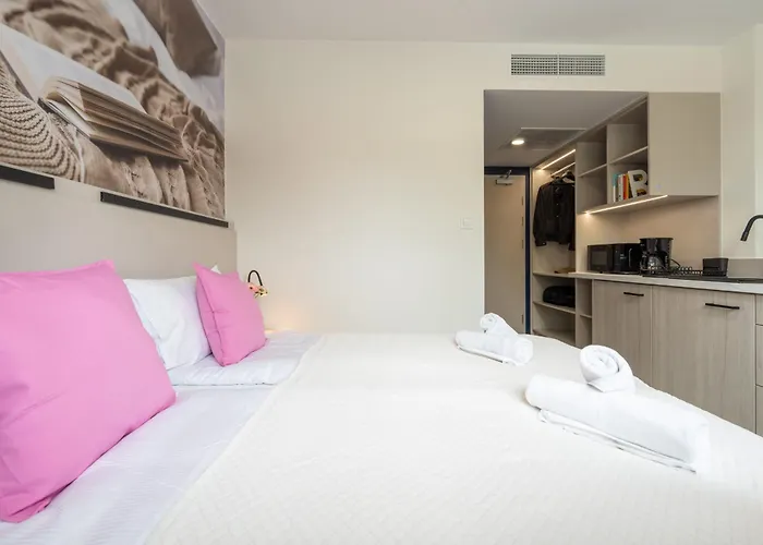 Ksiazka Do Poduszki - 250 Metrow Do Bulwarow Wislanych - Dream *